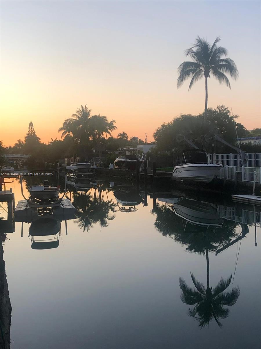 1710 Cleveland Rd Miami Beach, FL 33141