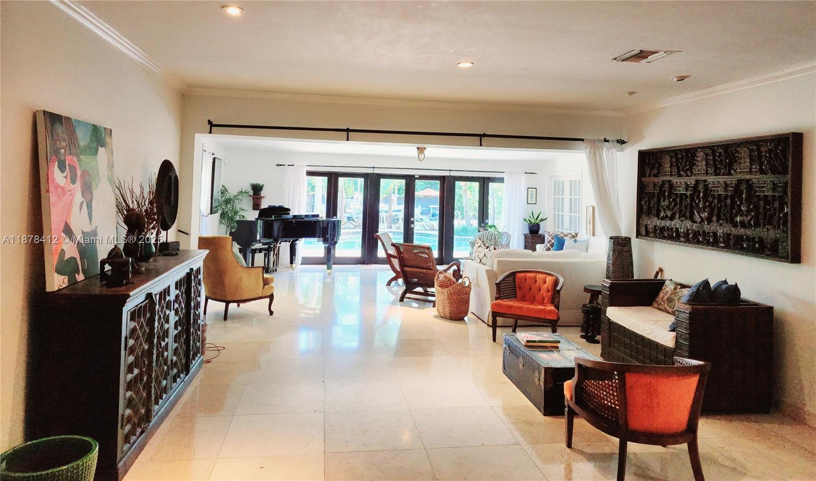 1710 Cleveland Rd Miami Beach, FL 33141