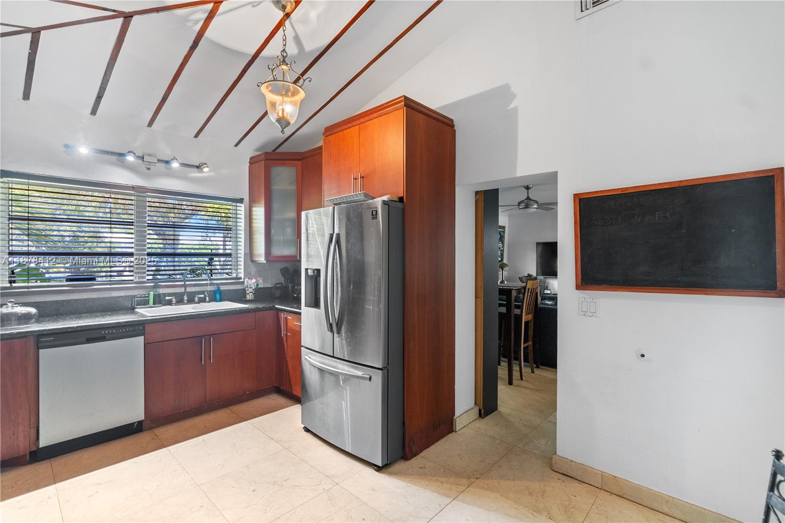 1710 Cleveland Rd Miami Beach, FL 33141