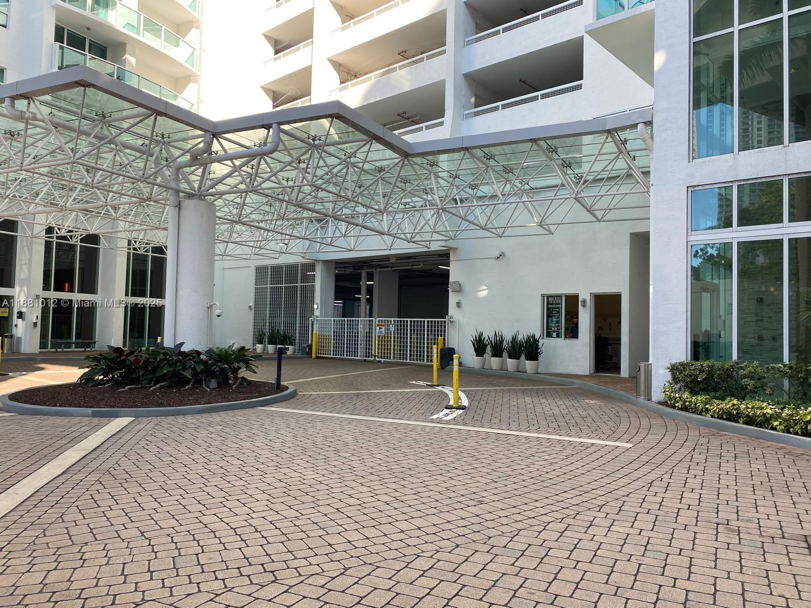 image Brickell On The River29