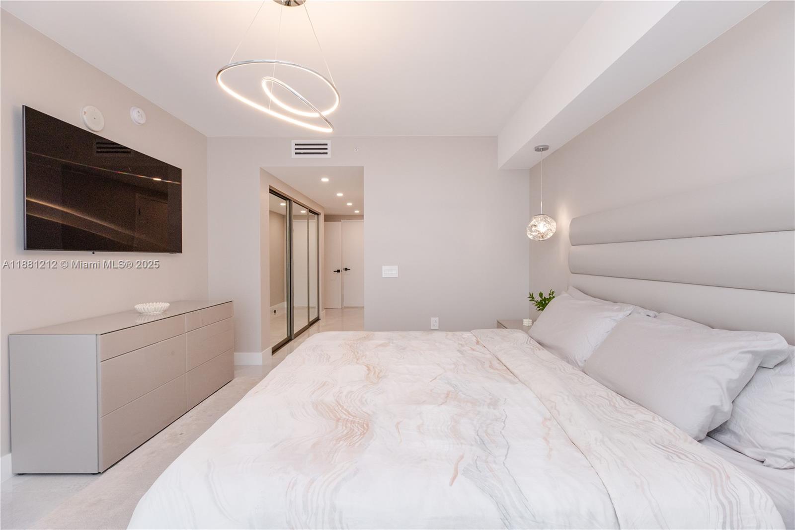 image Parque Towers Condo14