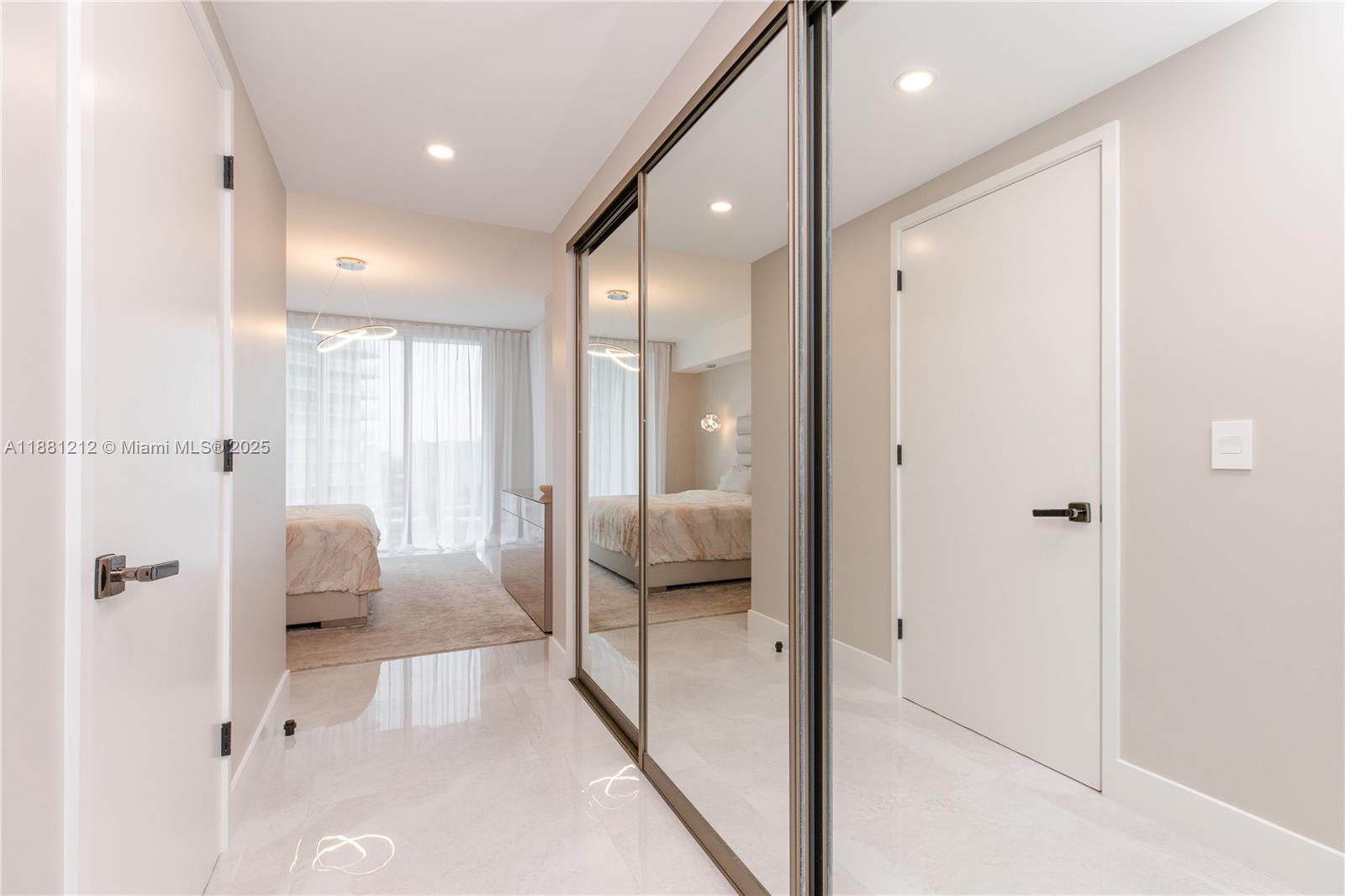 image Parque Towers Condo15