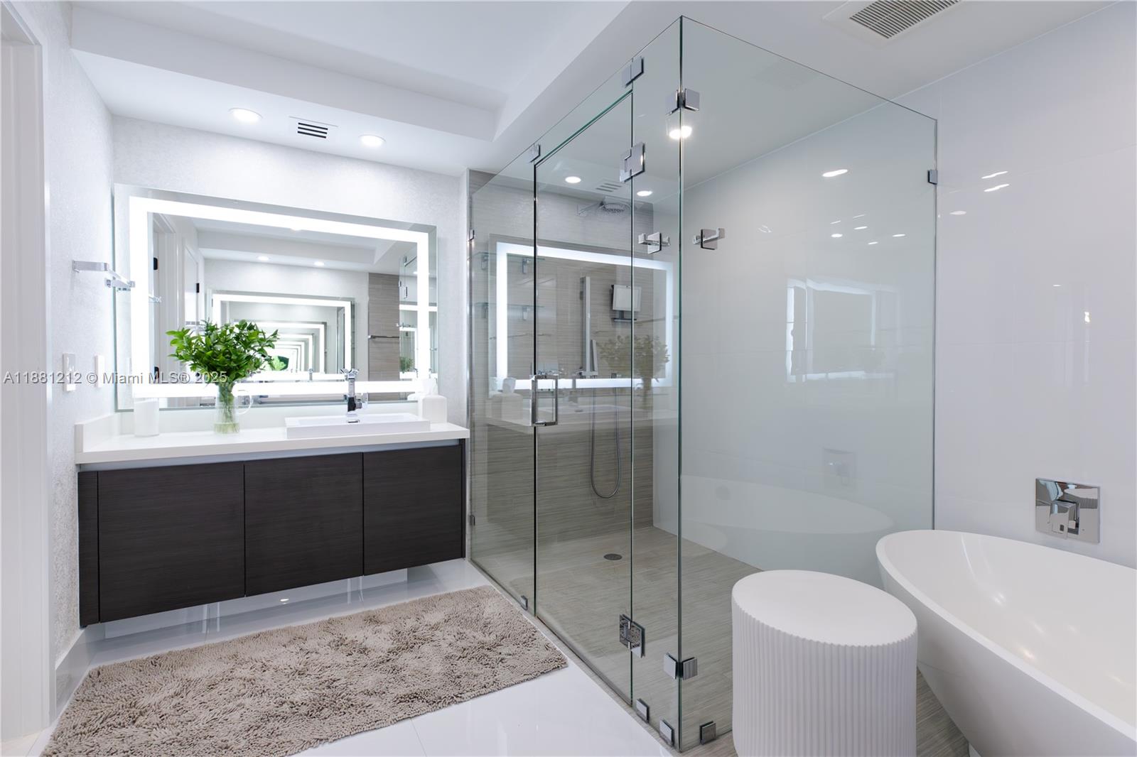 image Parque Towers Condo16