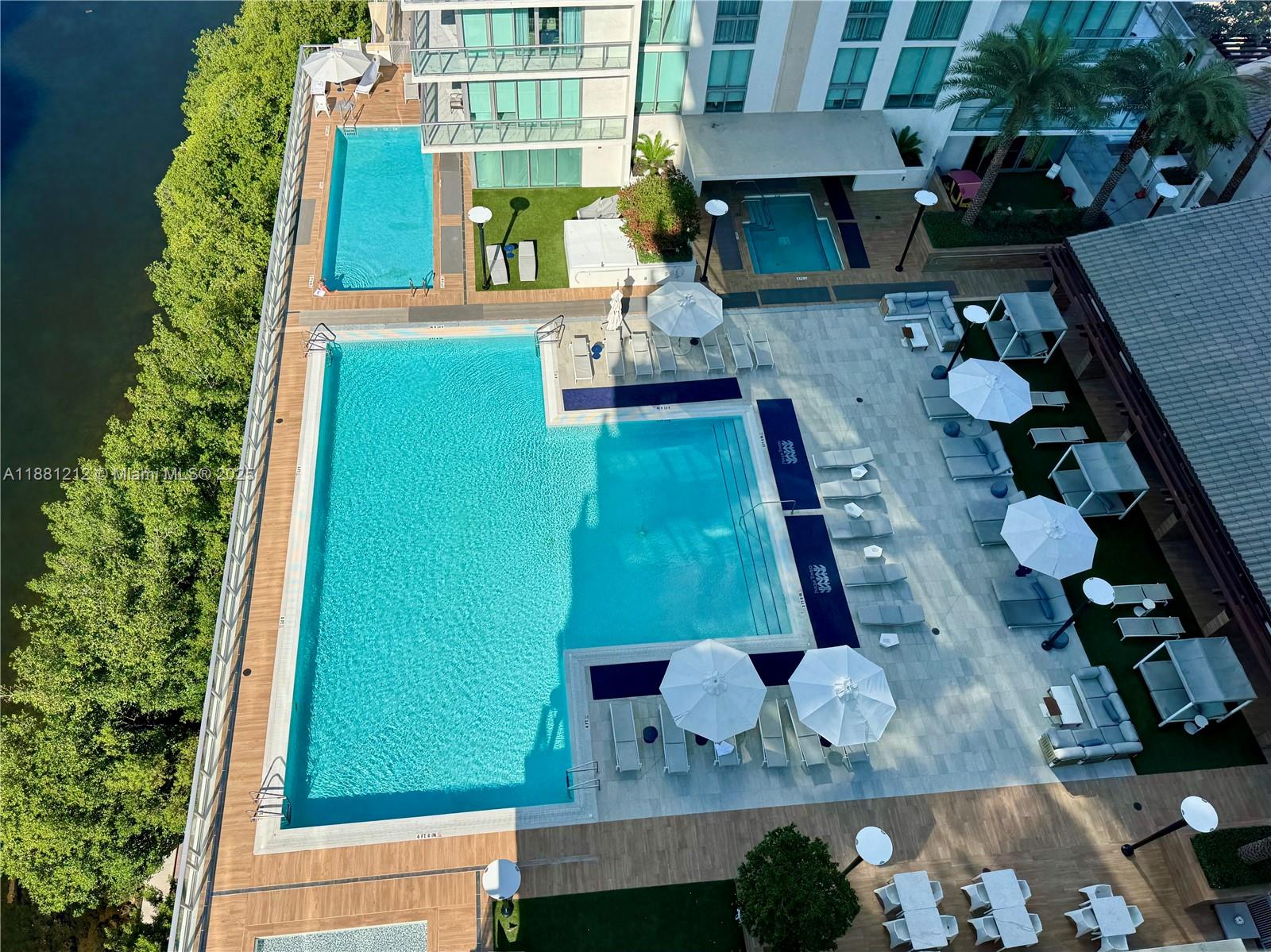 image Parque Towers Condo23