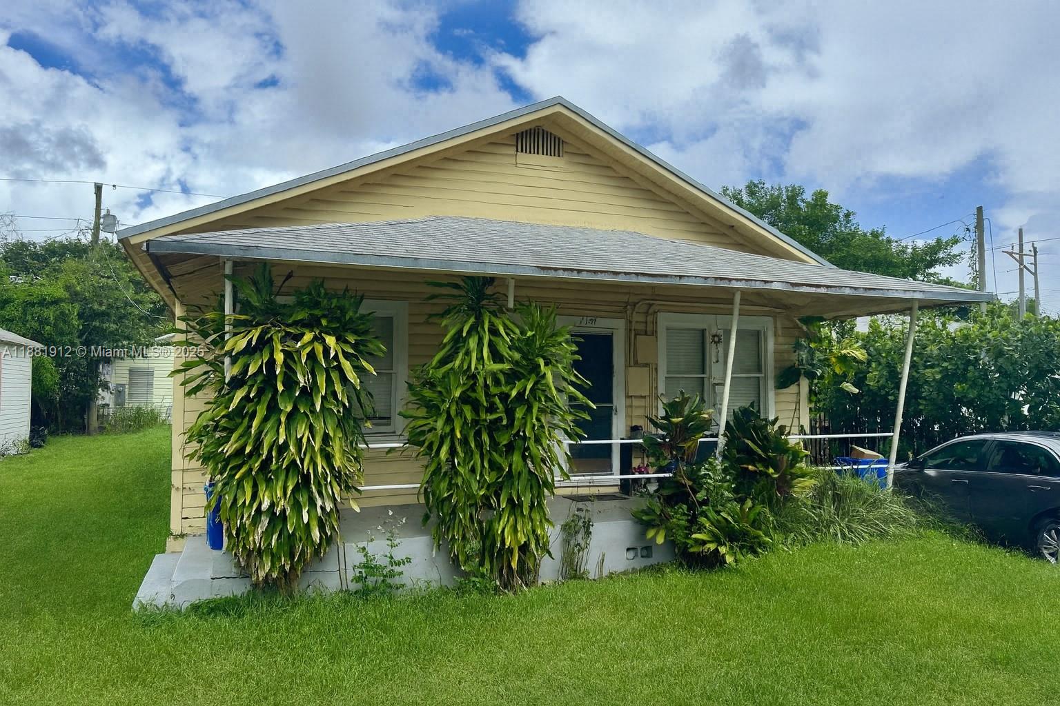 109 Frow Ave #111