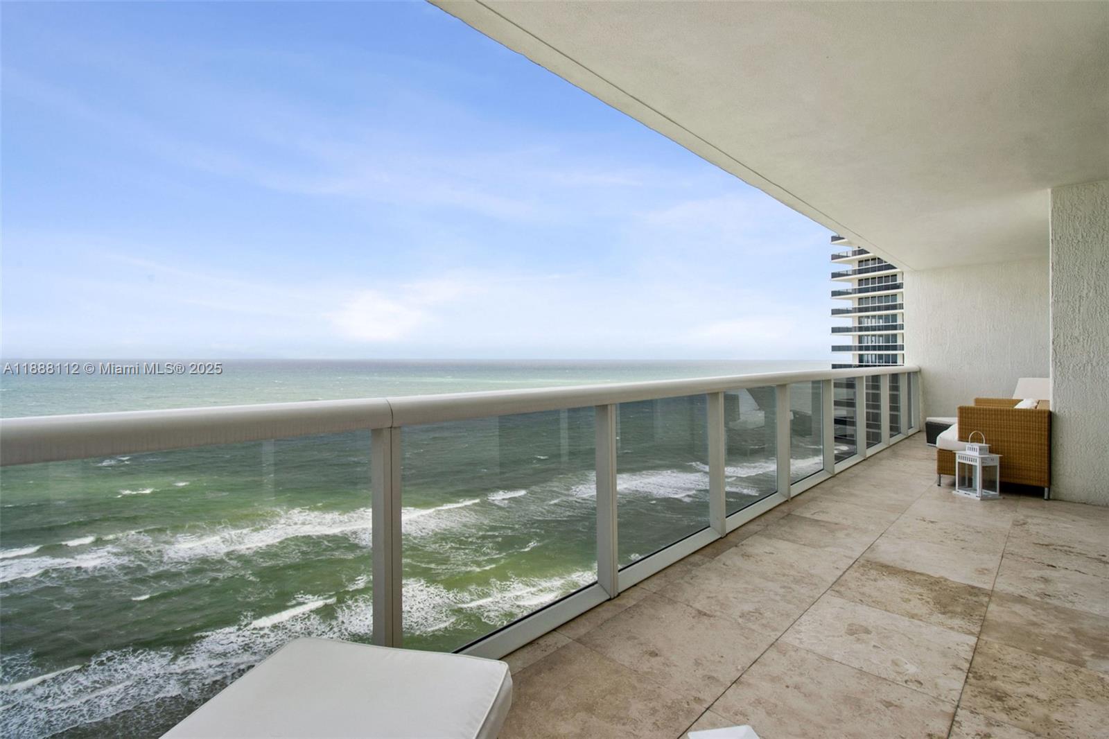 1800 S Ocean Dr #2402