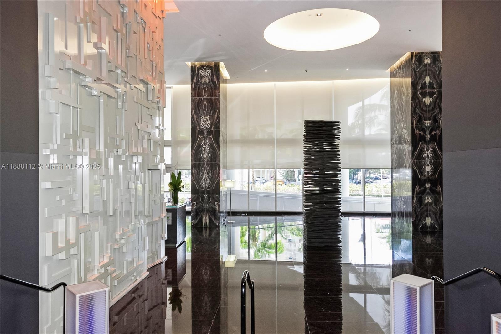 1800 S Ocean Dr #2402 Hallandale Beach, FL 33009