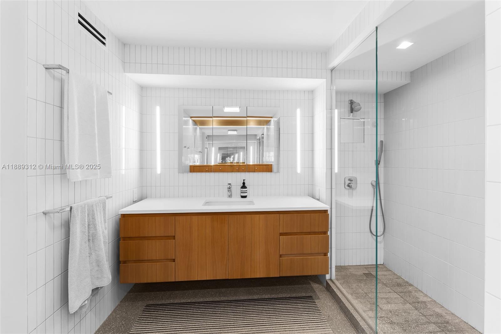 5 Island Ave #5D Miami Beach, FL 33139