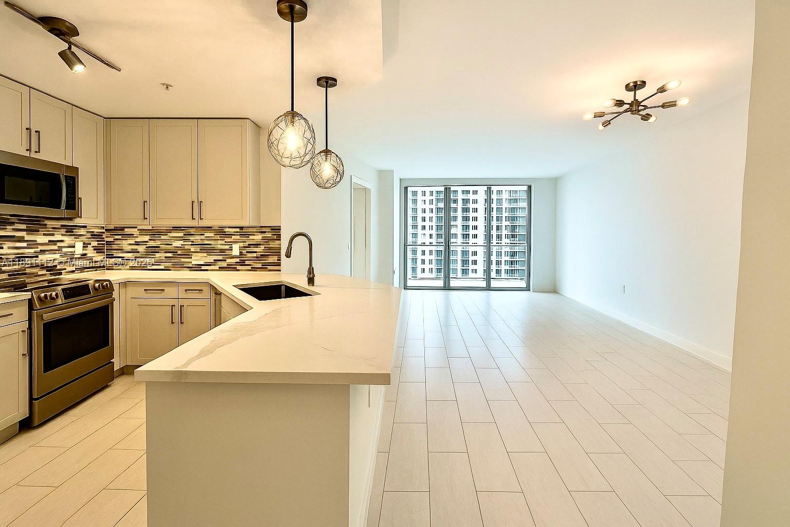 image Courts Brickell Key Condo9