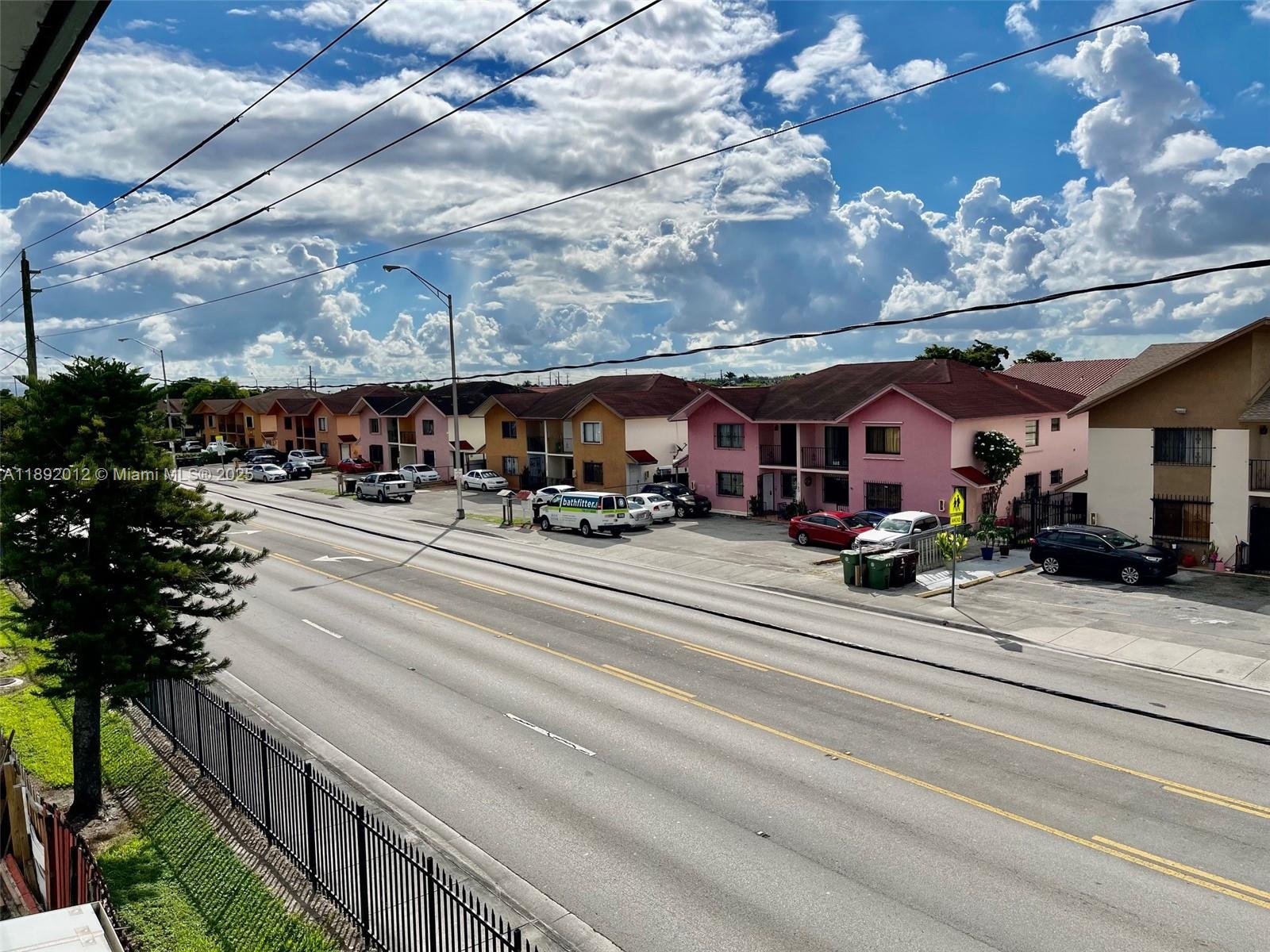 1725 W 60th St #F304 Hialeah, FL 33012