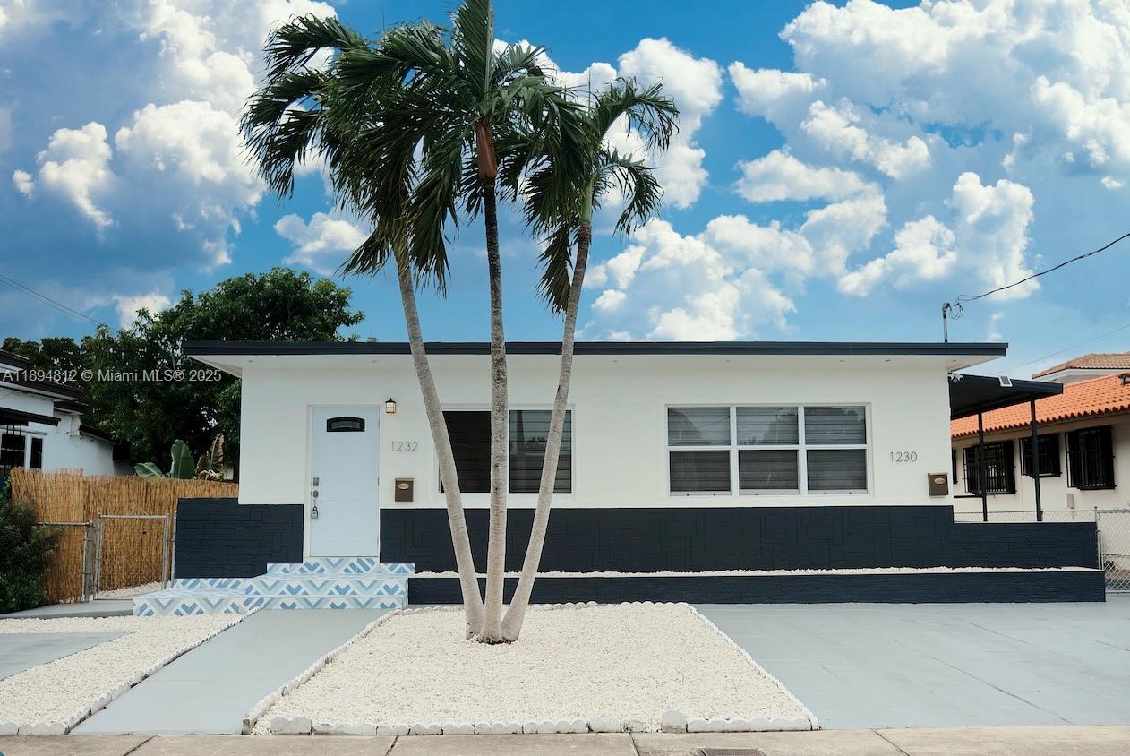 1232 SW 30th Pl