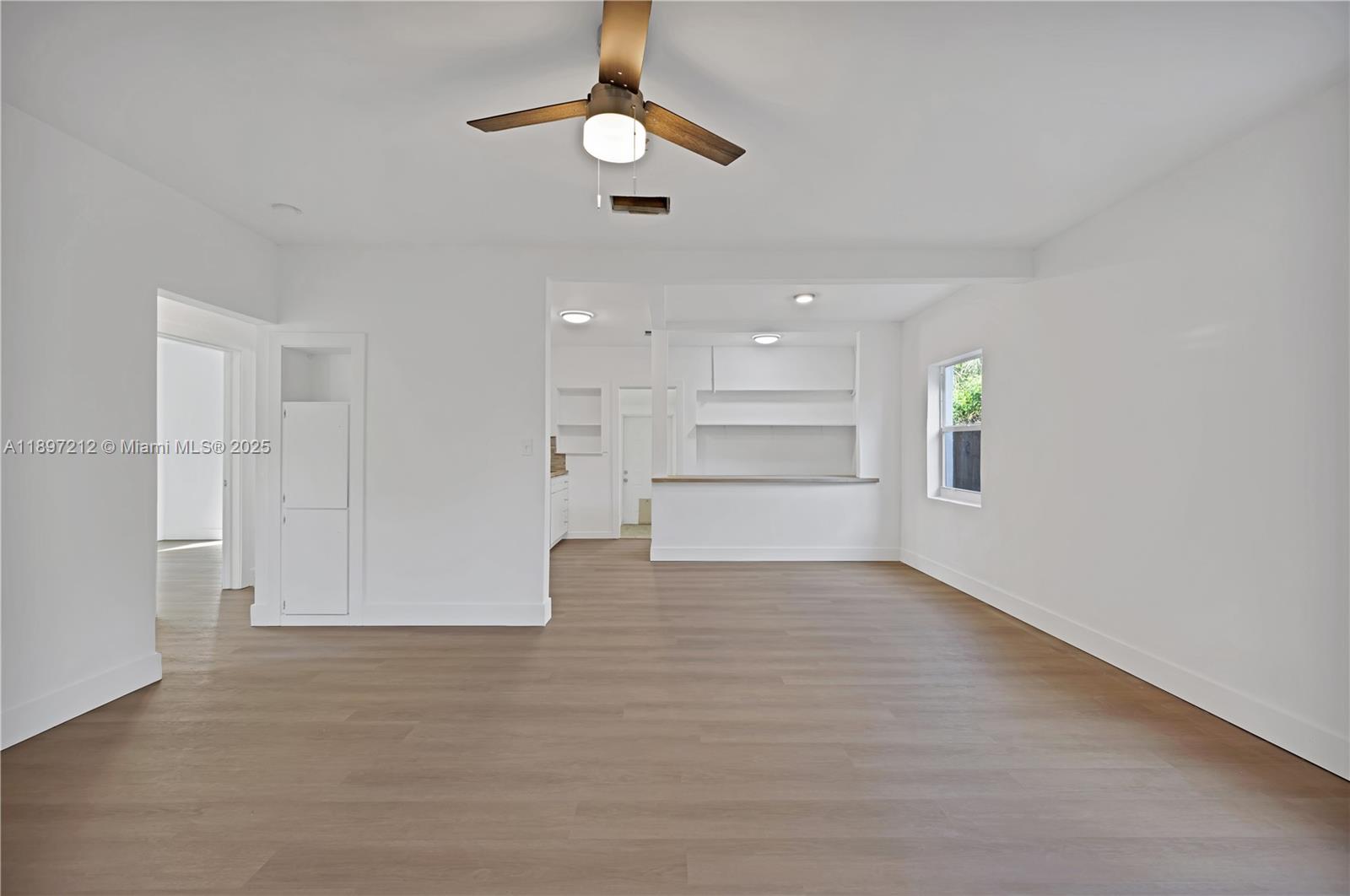 1127 NW 2nd Ave