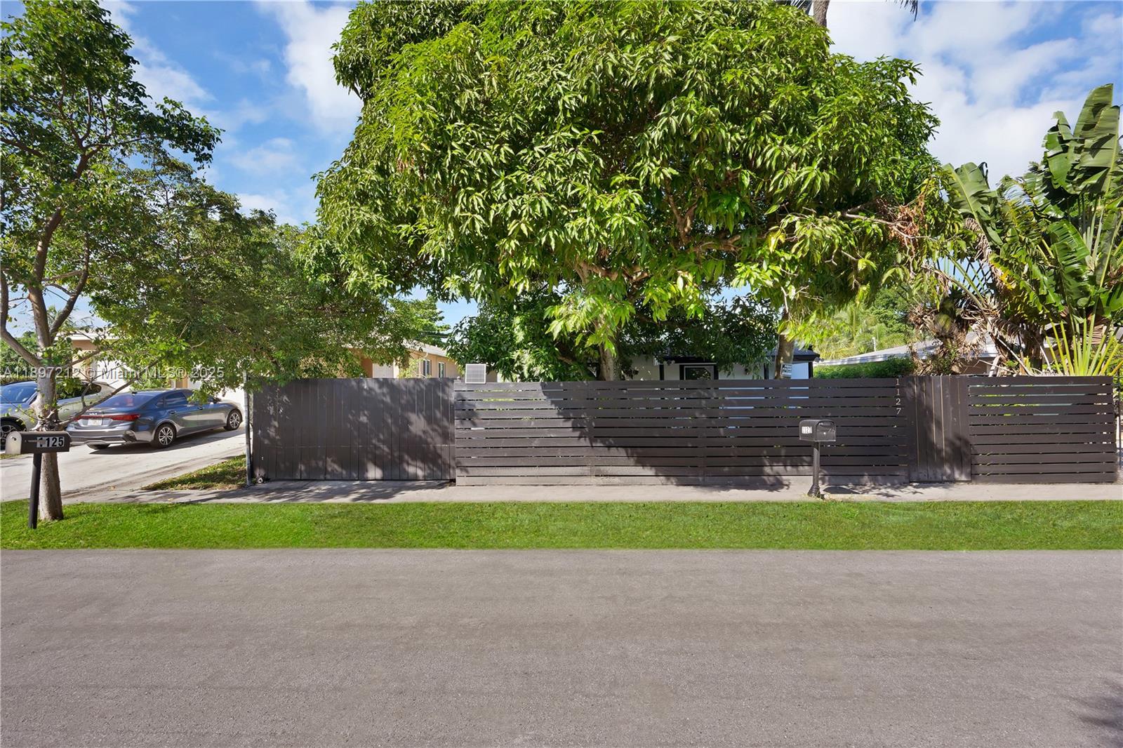 1127 NW 2nd Ave Fort Lauderdale, FL 33311