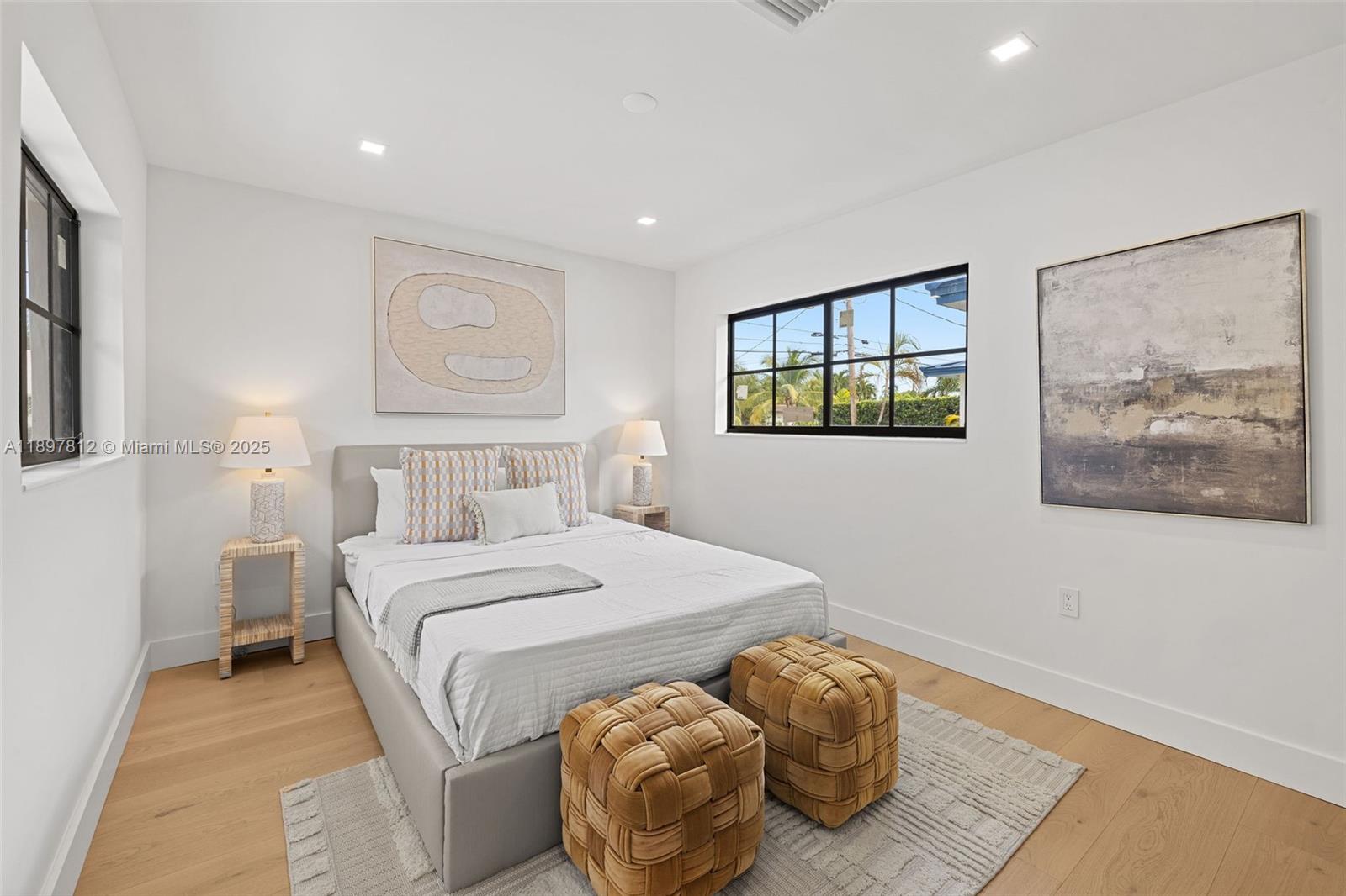 8858 Garland Ave Surfside, FL 33154