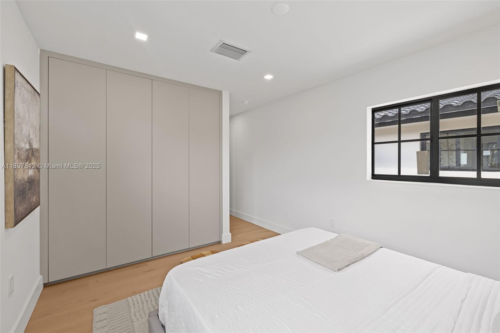 8858 Garland Ave Surfside, FL 33154