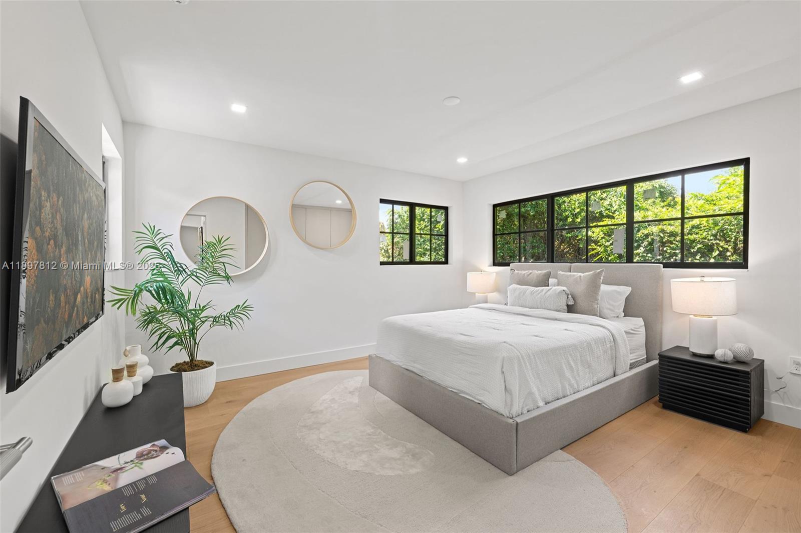 8858 Garland Ave Surfside, FL 33154