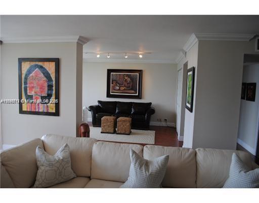 image Brickell Place1