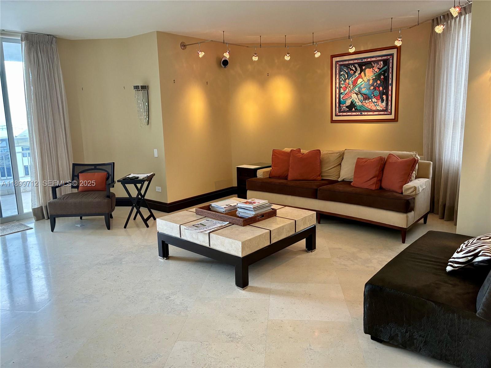 808 Brickell Key Dr #1508 Miami, FL 33131