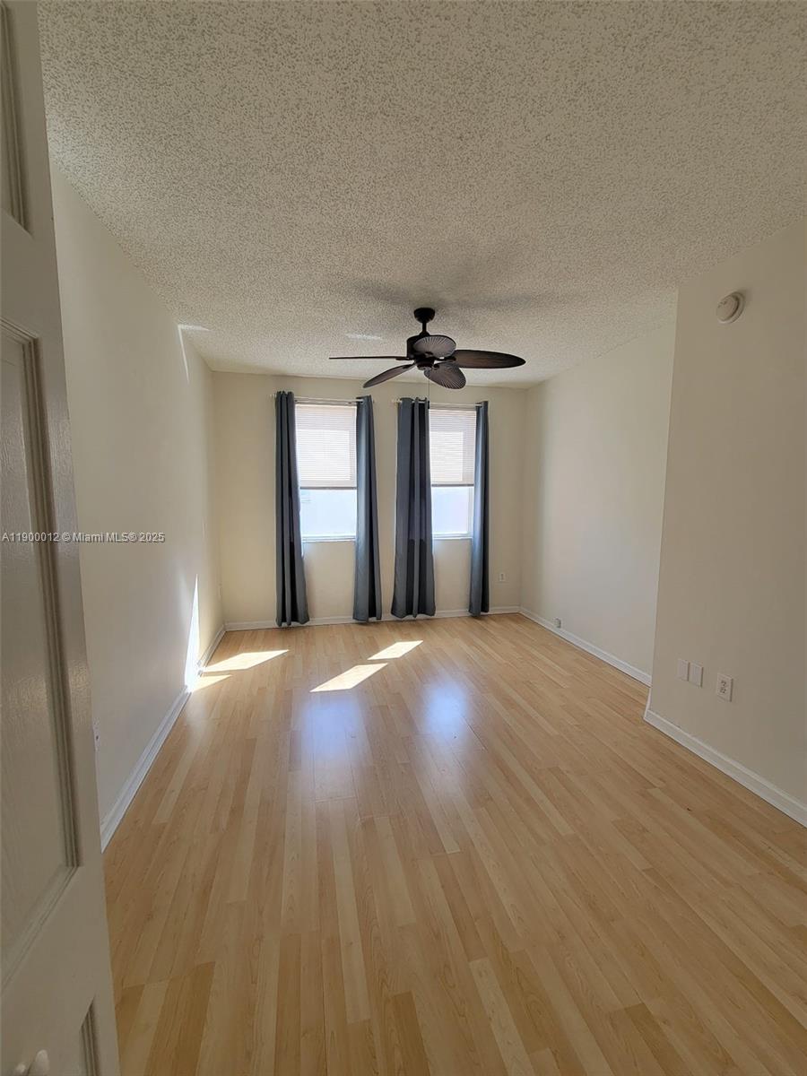 image Porto Bellagio Condo13