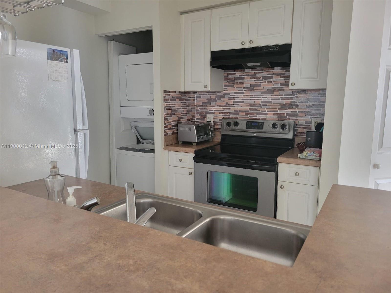 image Porto Bellagio Condo6