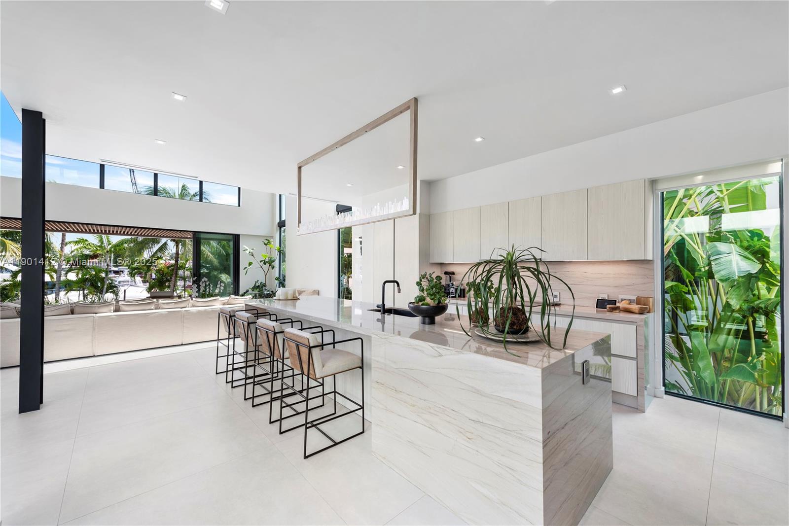 773 NE 77th Ter Miami, FL 33138