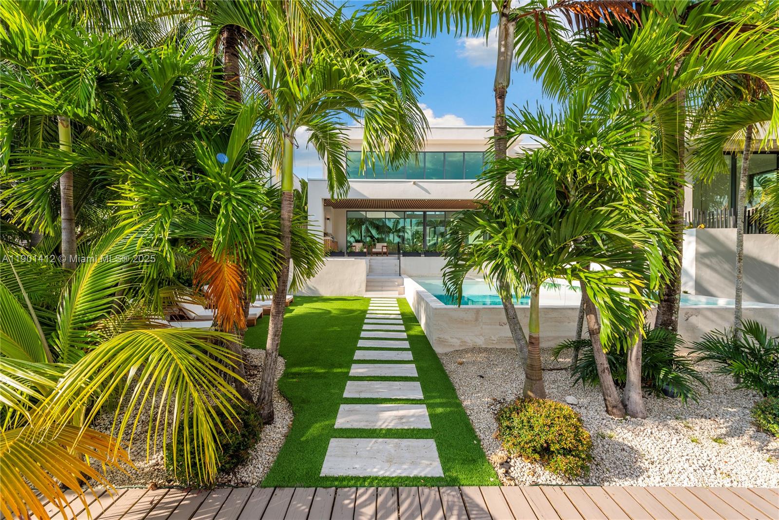 773 NE 77th Ter Miami, FL 33138