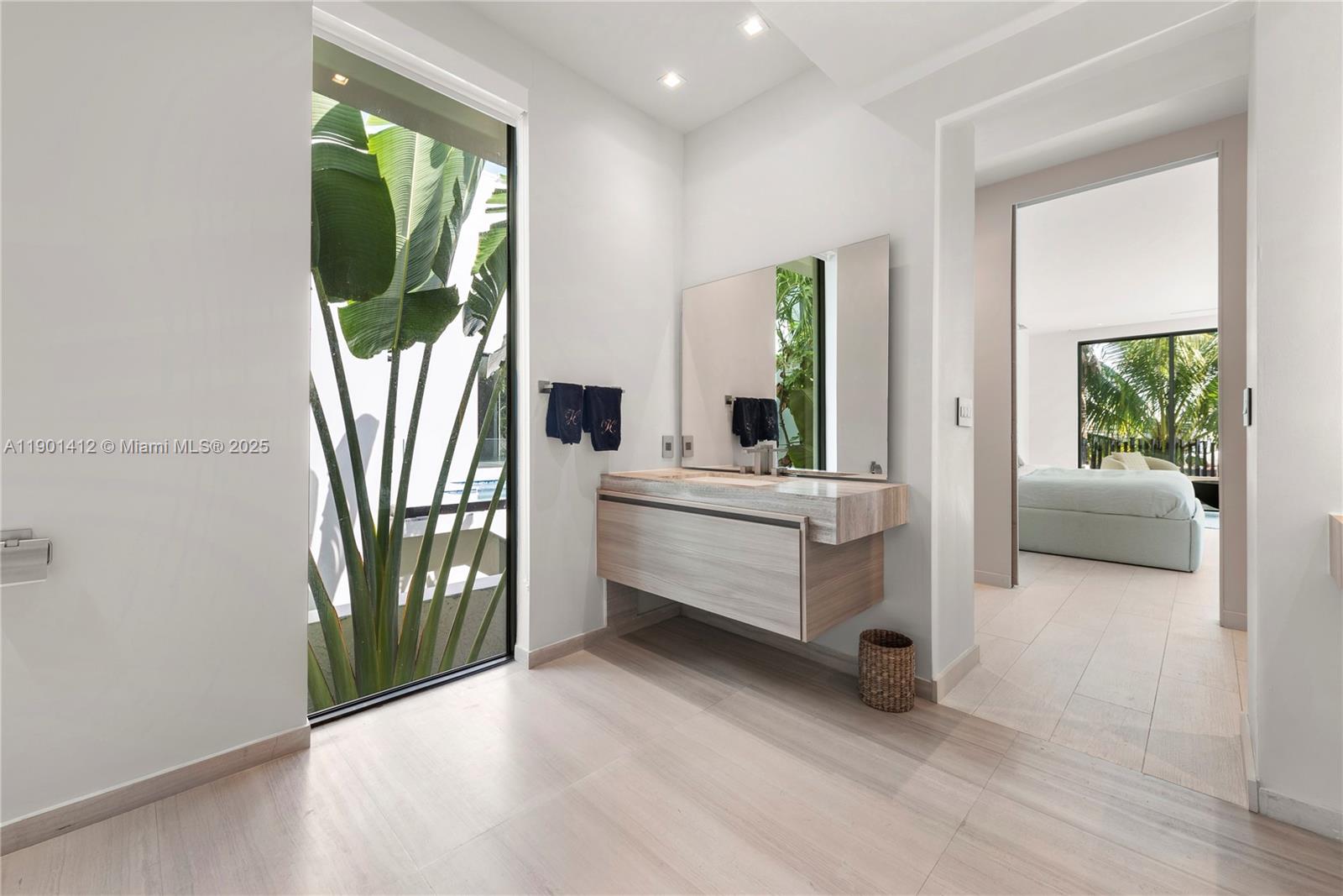 773 NE 77th Ter Miami, FL 33138