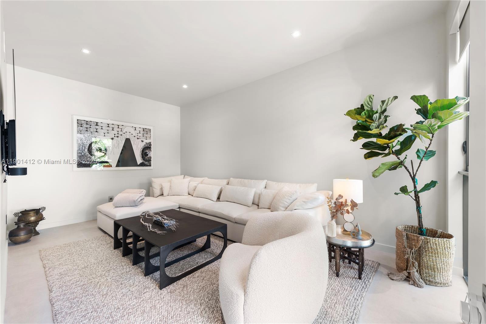 773 NE 77th Ter Miami, FL 33138