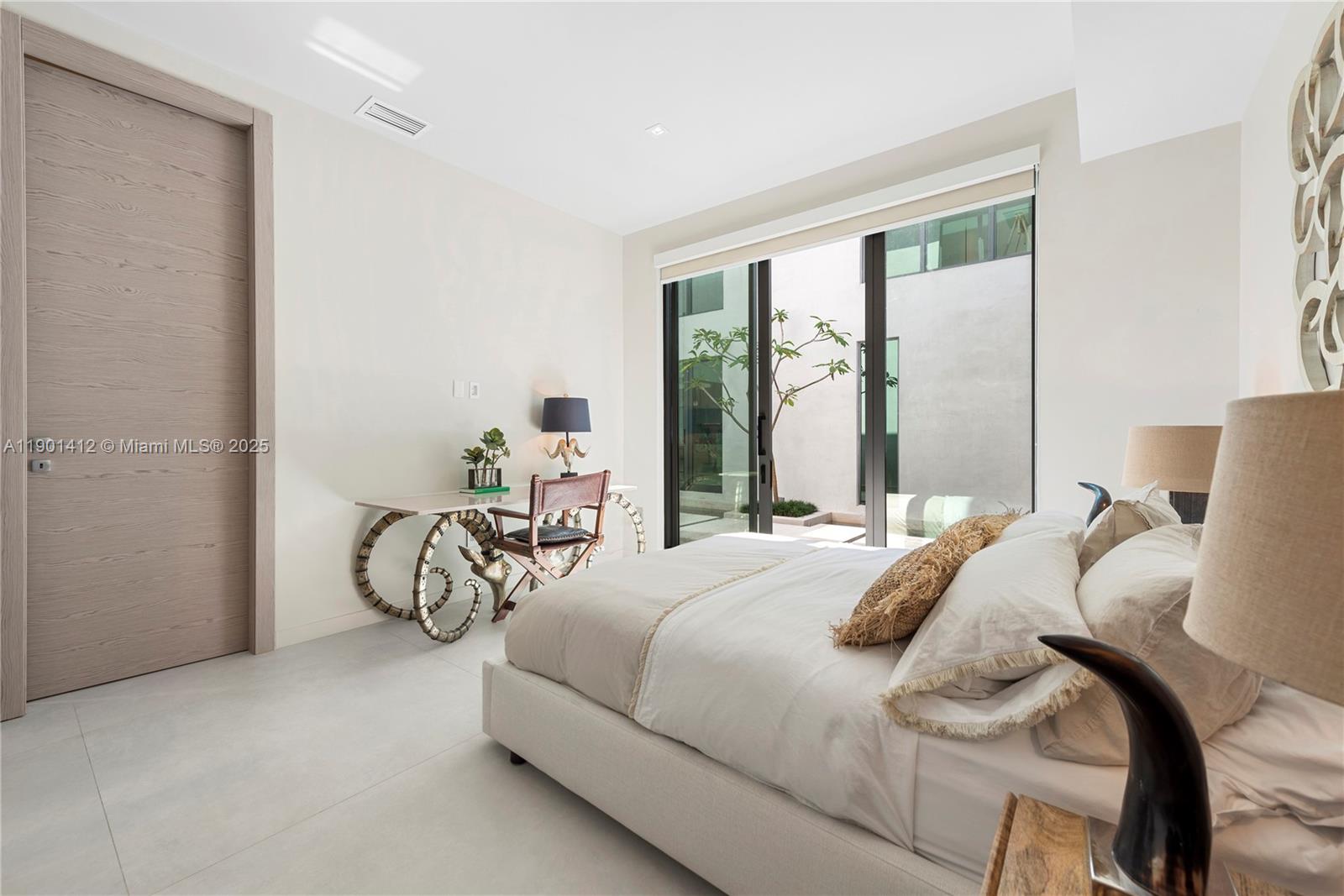 773 NE 77th Ter Miami, FL 33138