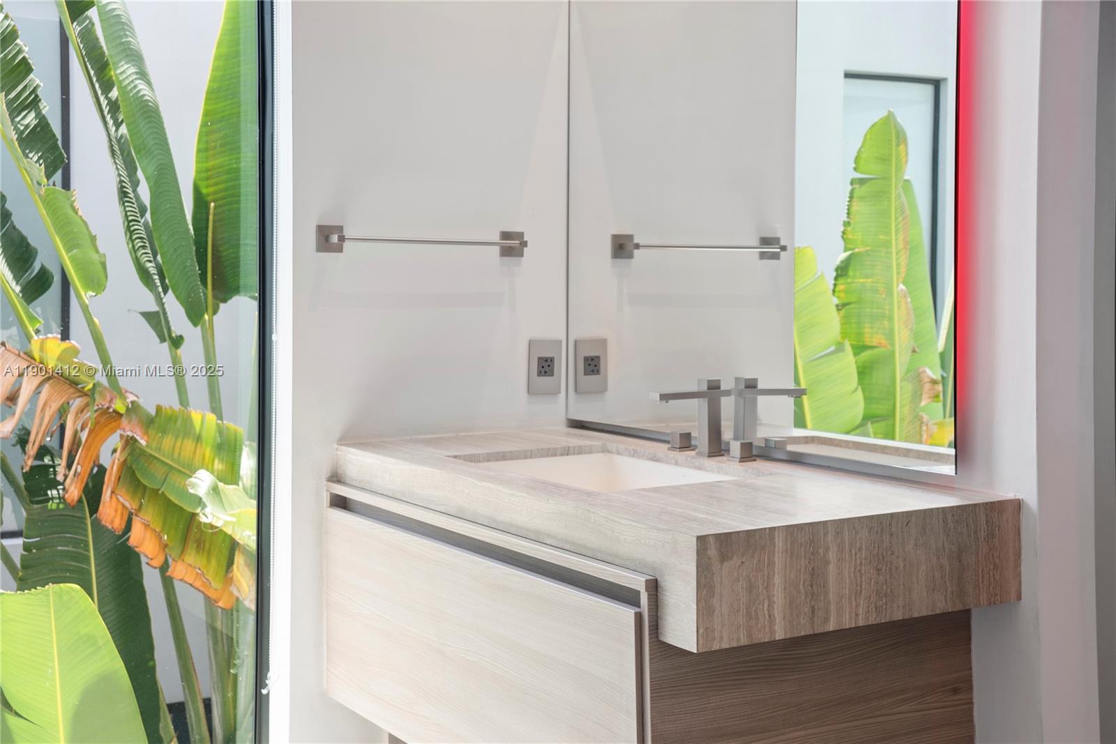 773 NE 77th Ter Miami, FL 33138