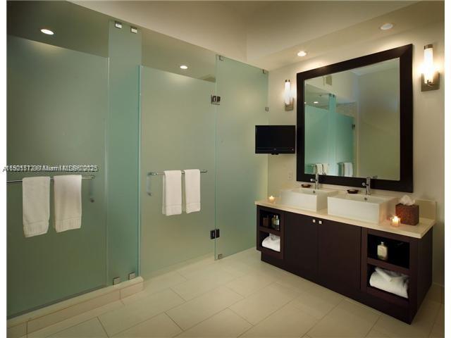 5300 NW 87th Ave #306 Doral, FL 33178