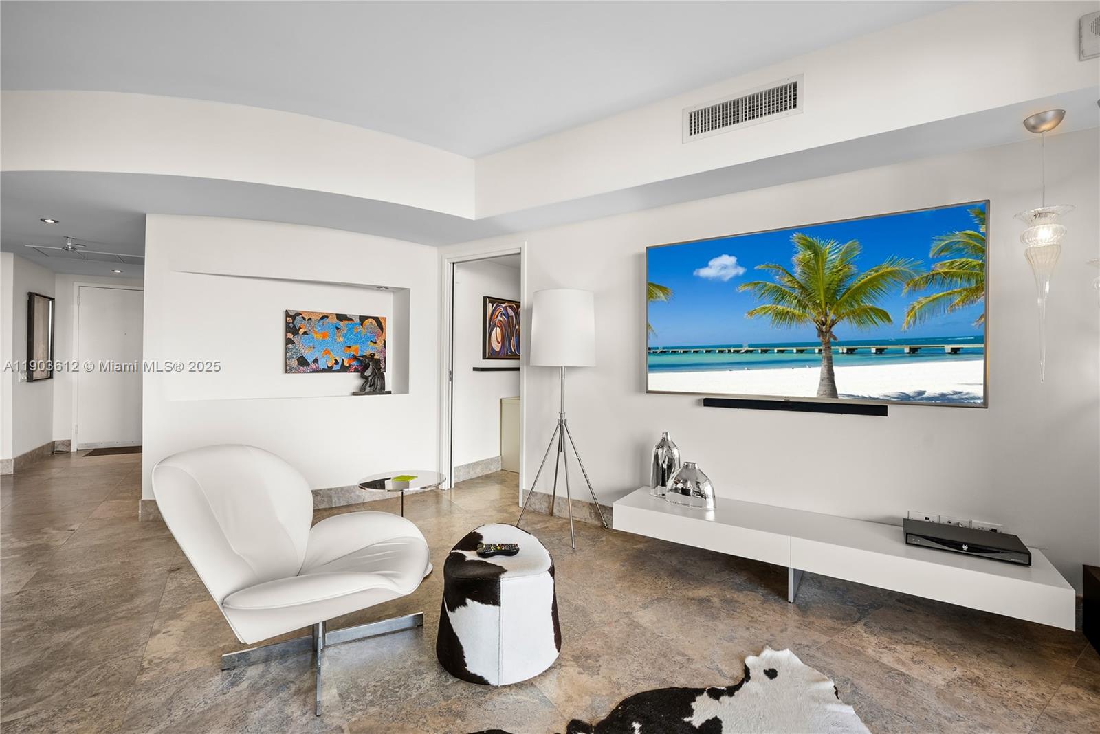 450 Alton Rd #704 Miami Beach, FL 33139