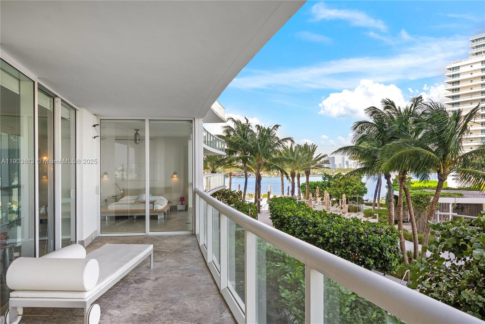 450 Alton Rd #704 Miami Beach, FL 33139