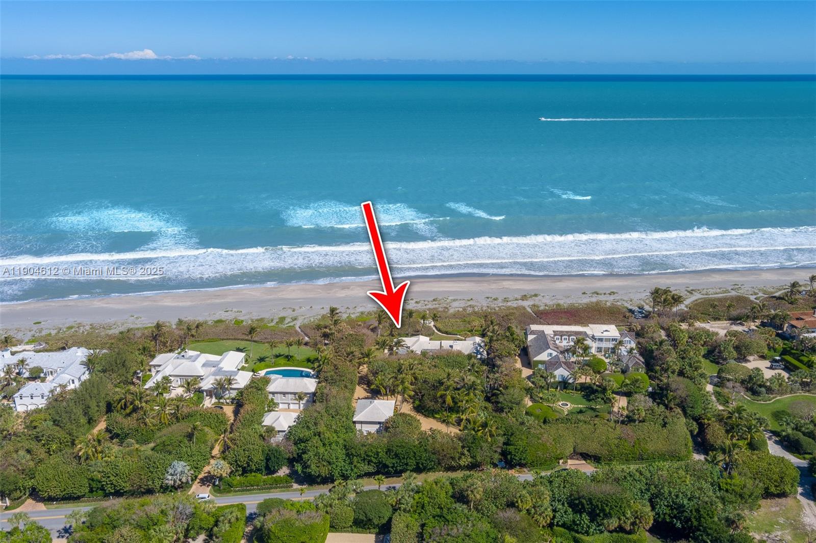 247 S Beach Rd Jupiter Island, FL 33455