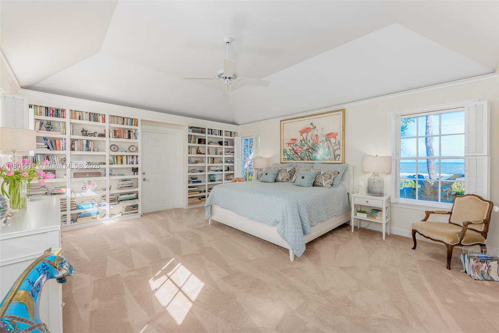 247 S Beach Rd Jupiter Island, FL 33455