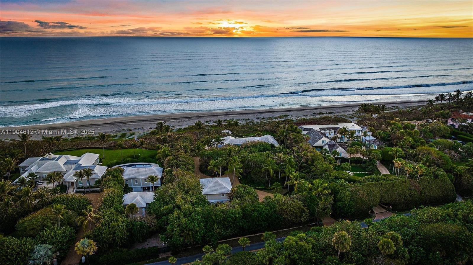 247 S Beach Rd Jupiter Island, FL 33455