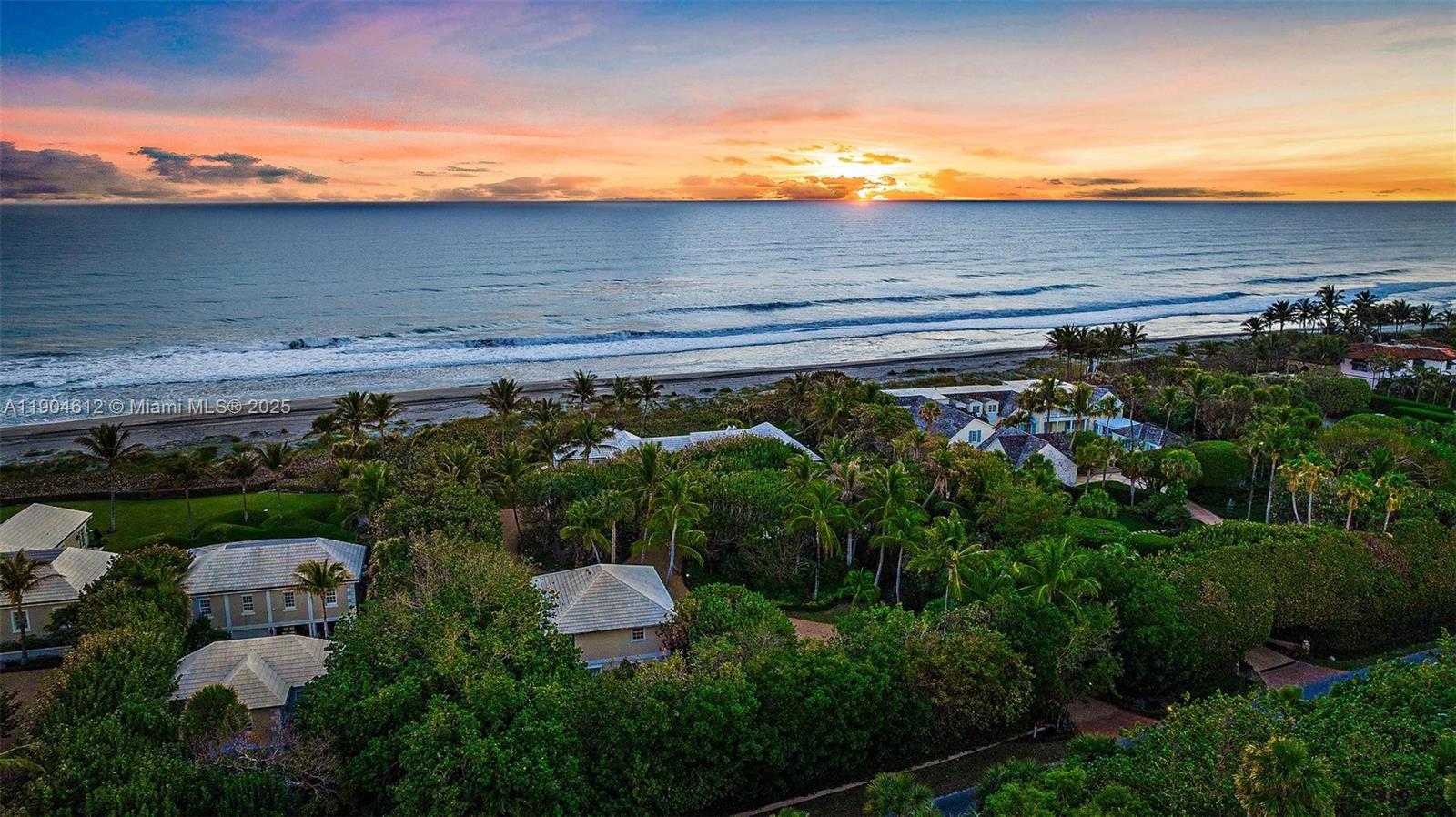 247 S Beach Rd Jupiter Island, FL 33455