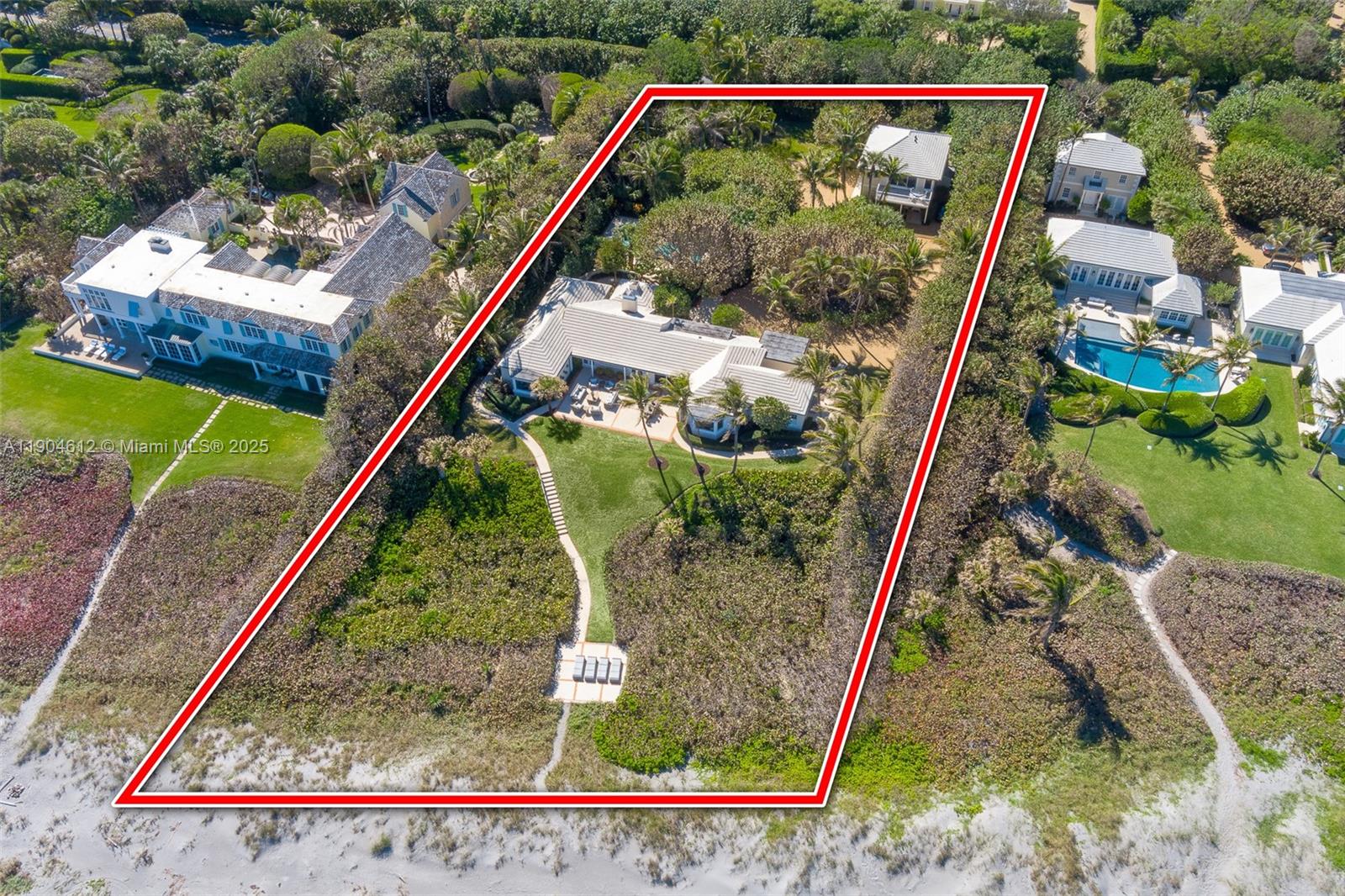 247 S Beach Rd Jupiter Island, FL 33455