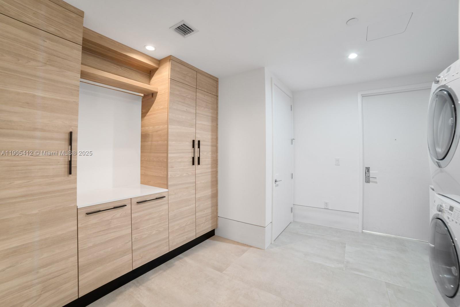 10201 Collins Ave #801 Bal Harbour, FL 33154