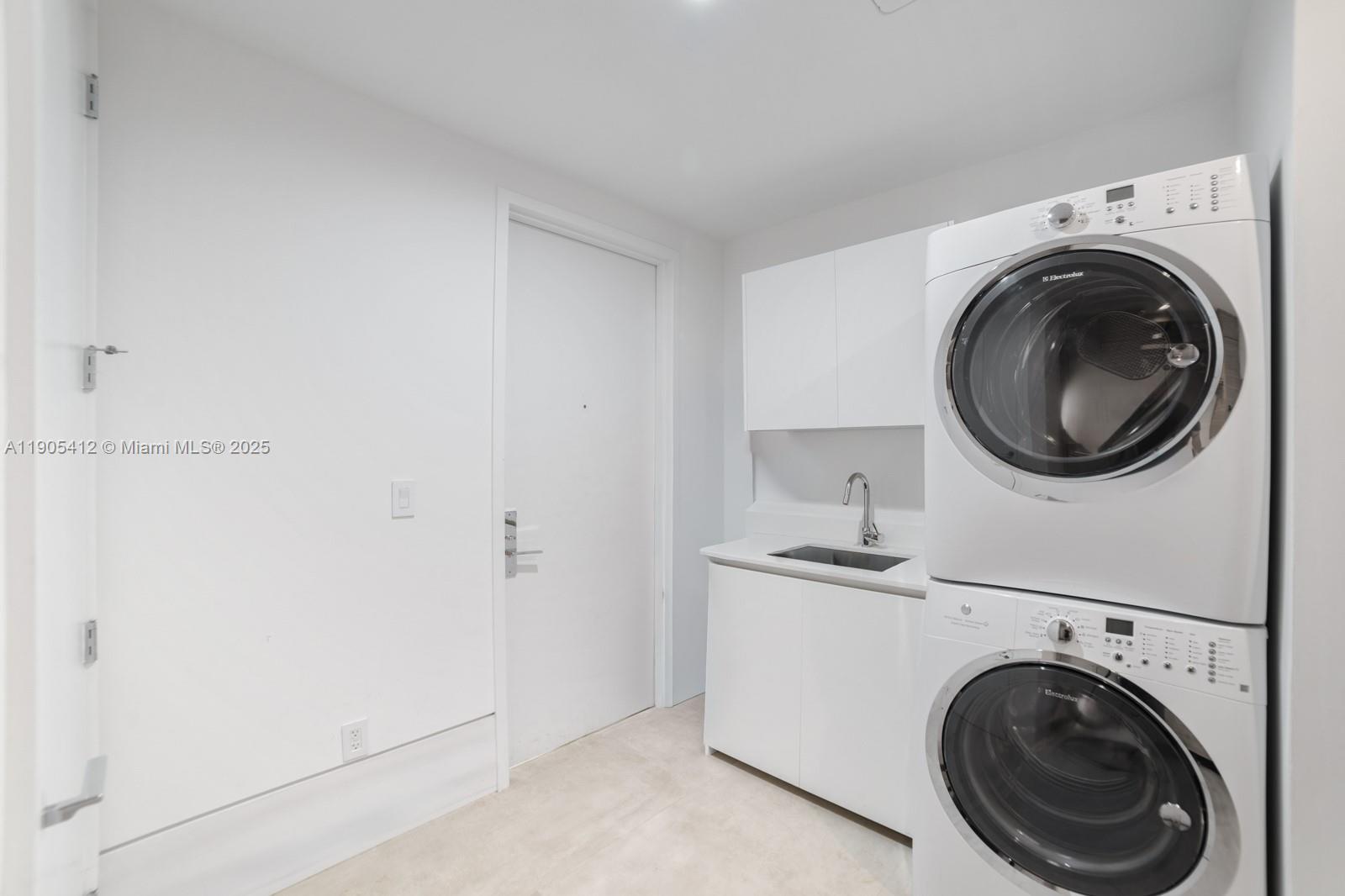 10201 Collins Ave #801 Bal Harbour, FL 33154