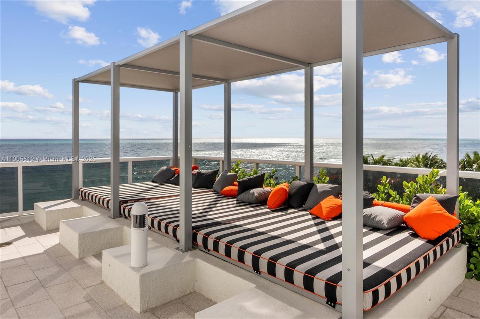 image Trump Royale12