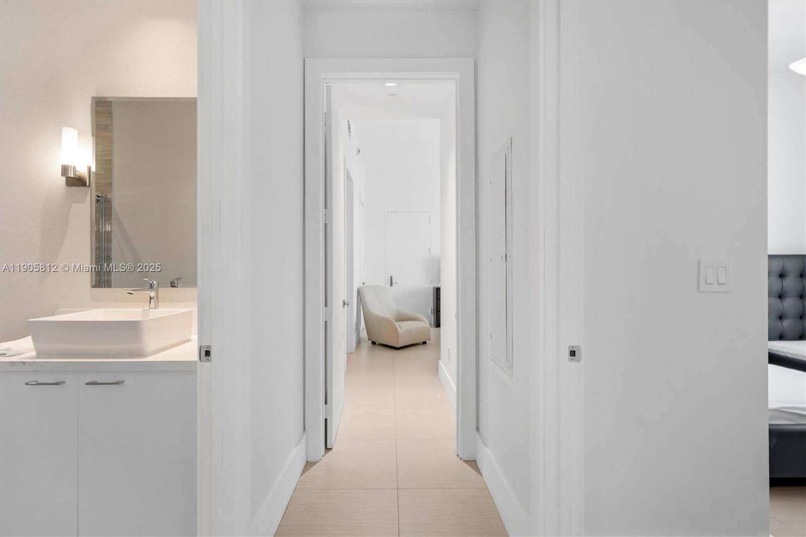 image Trump Royale35