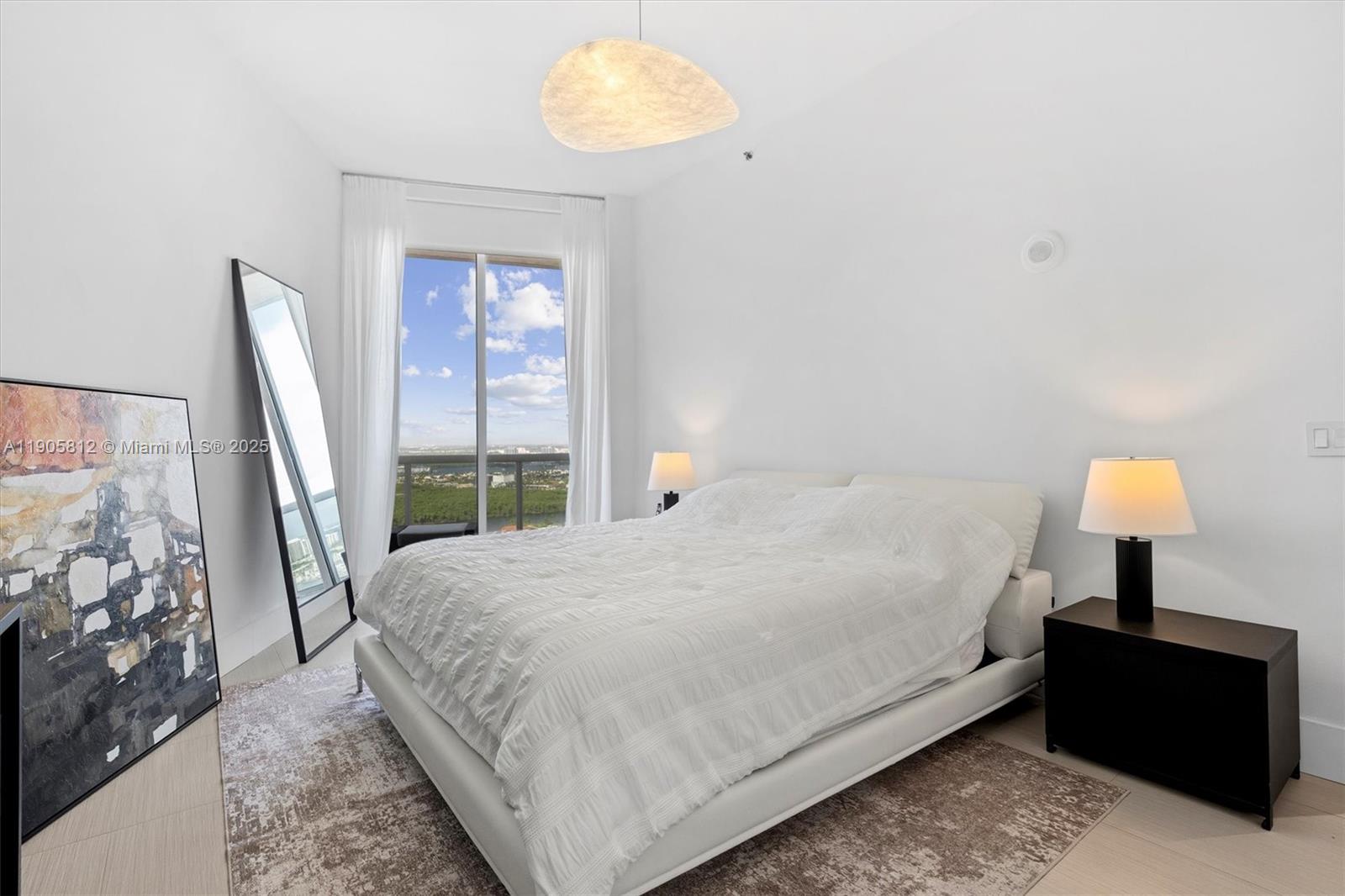 image Trump Royale36