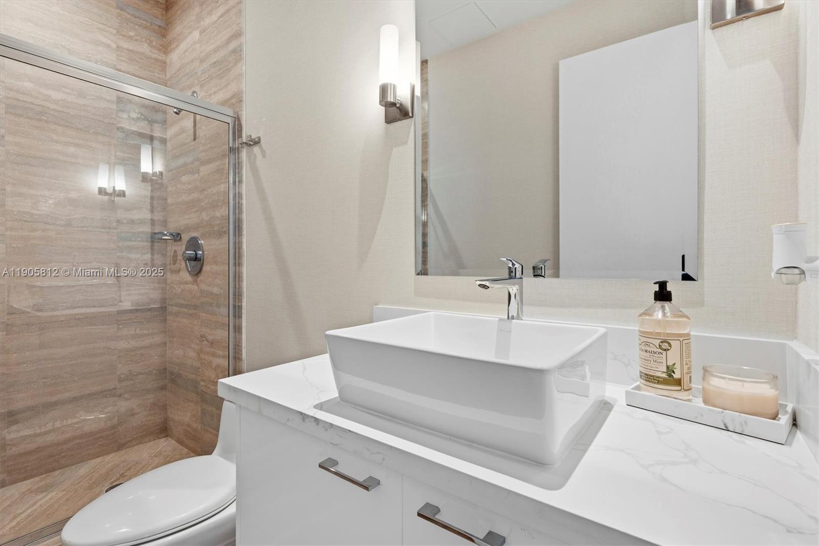 image Trump Royale50