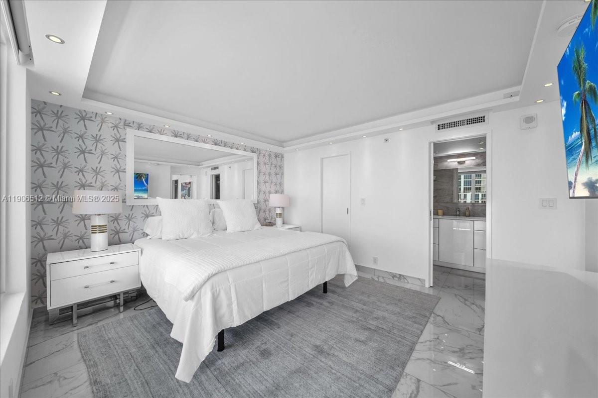 image South Pointe Towers18