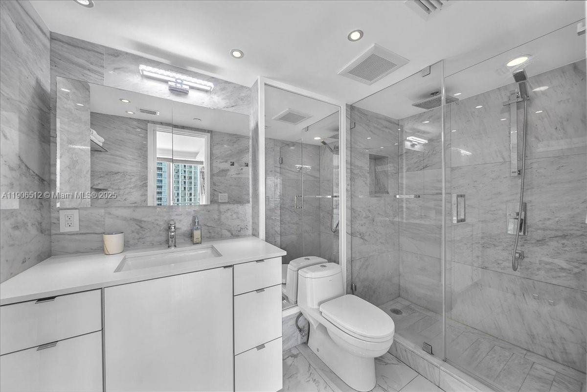 image South Pointe Towers19