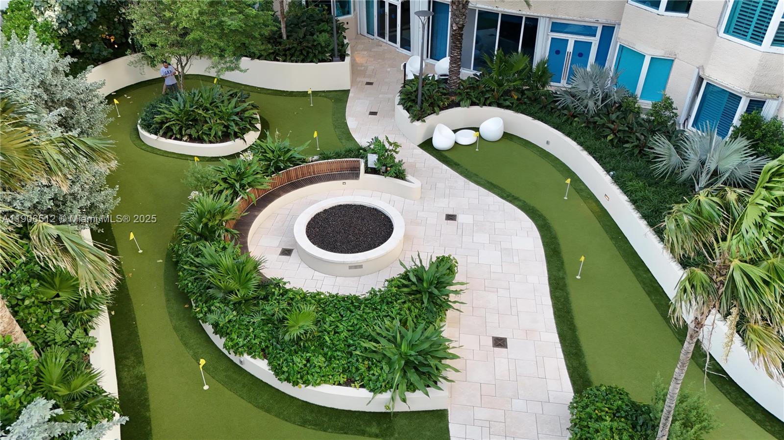 image South Pointe Towers40