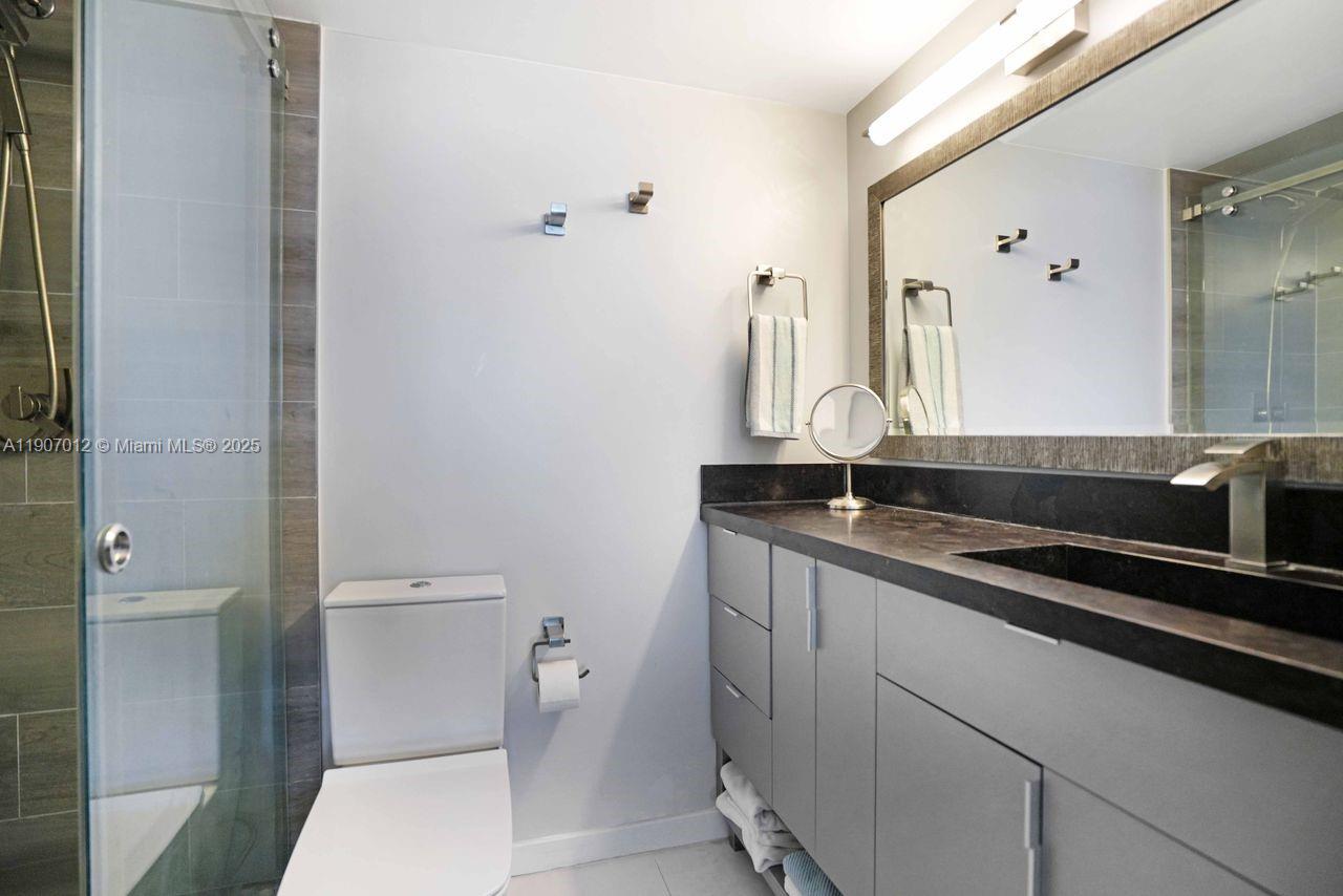 1621 Bay Rd #PH1 Miami Beach, FL 33139