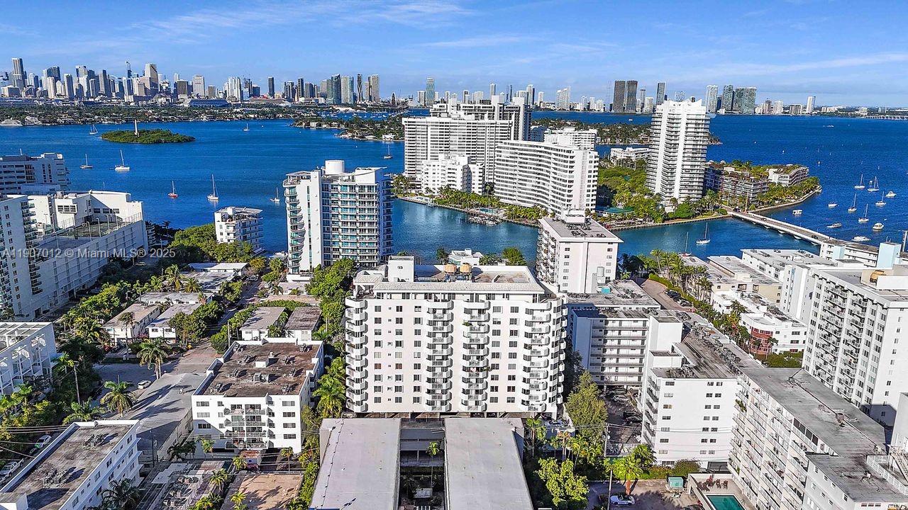 1621 Bay Rd #PH1 Miami Beach, FL 33139