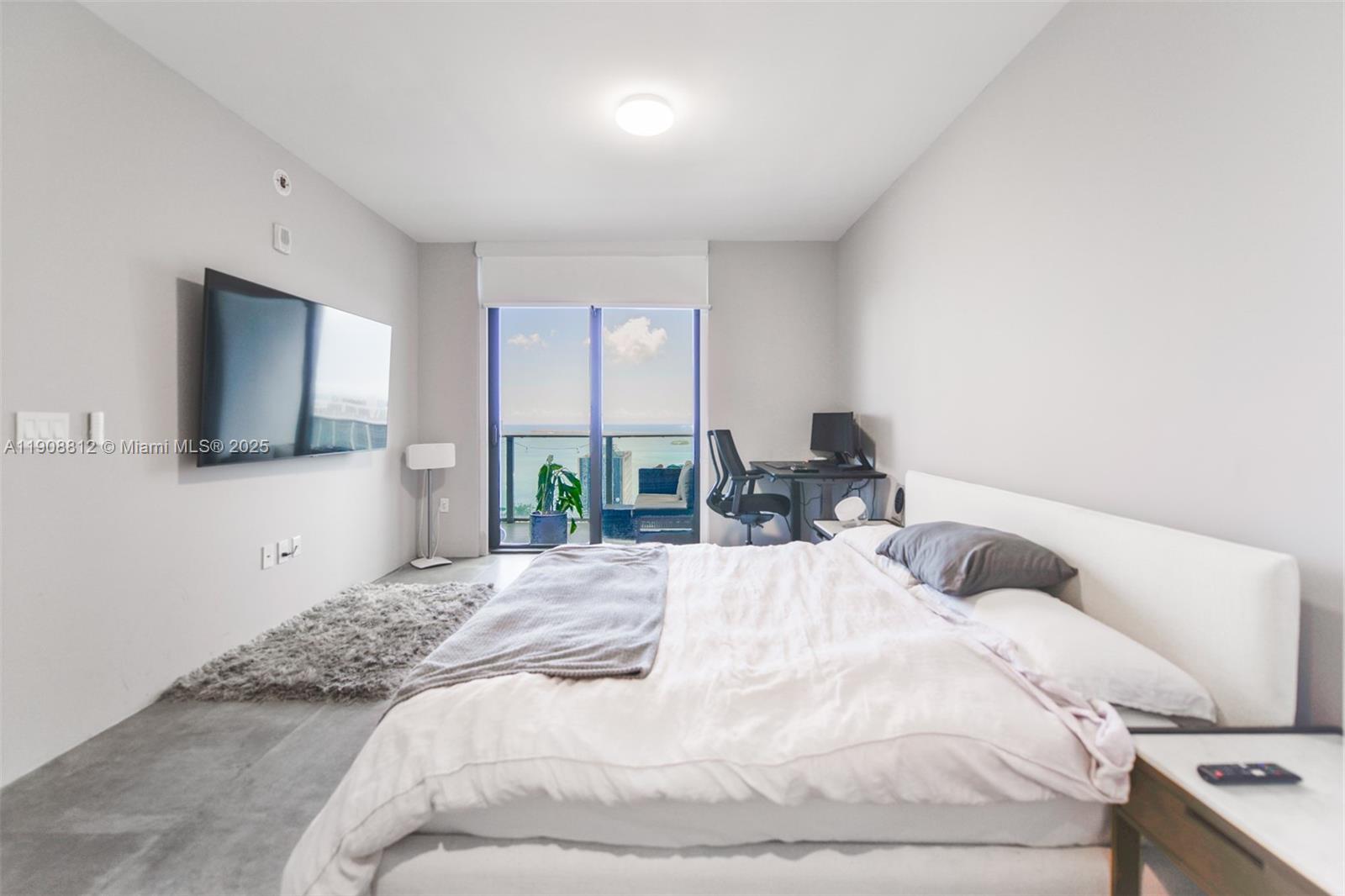 image 1010 Brickell Condo12